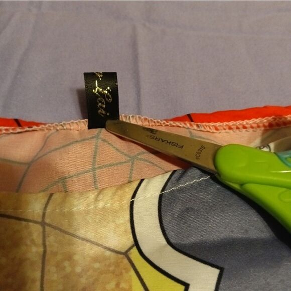 Shou Lai brand Halter Top - Size: Large (0396) - Picture 9 of 12